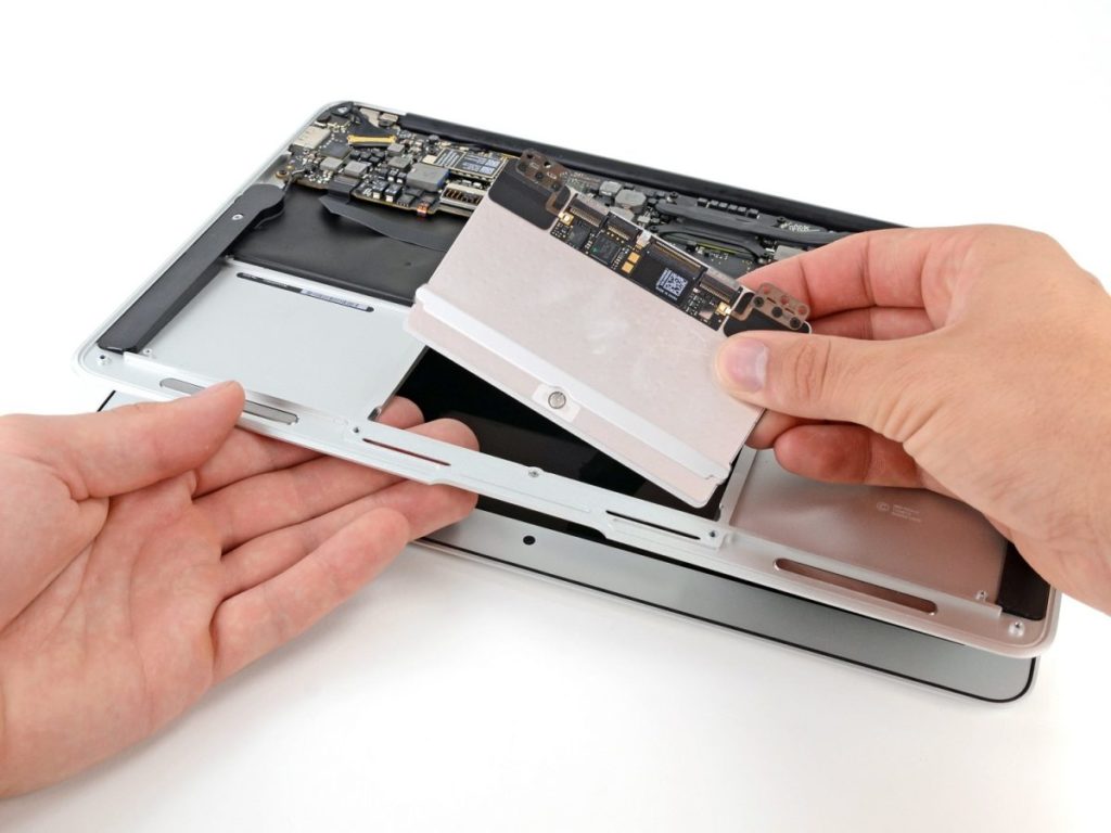 macbook-trackpad-repair-surat